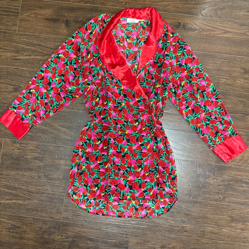 VICTORIA’S SECRET SATIN ROBE HOUSE DRESS RED PURPLE BLACK GREEN